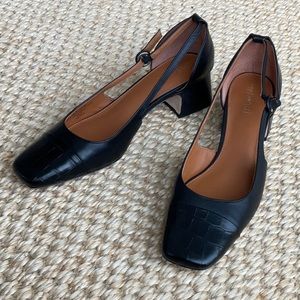 J. McLaughlin Callie Cap Toe Shoes Size 10